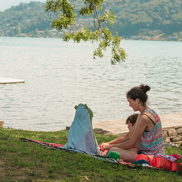 Familie Centro Magliaso See